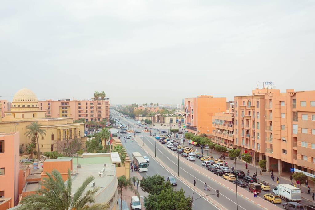 Cozy 2-Bedroom Apartment In Gueliz, Marrakech มาร์ราเกช ภายนอก รูปภาพ