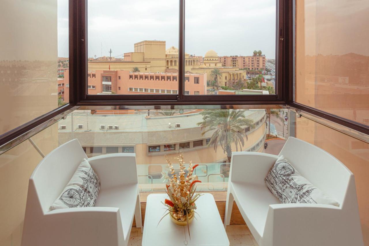 Cozy 2-Bedroom Apartment In Gueliz, Marrakech มาร์ราเกช ภายนอก รูปภาพ
